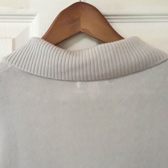Womens Sz L Gray Pearl Button Y2K Quiet Luxury Business Casual Cowl Neck Sweater - Picture 5 of 8